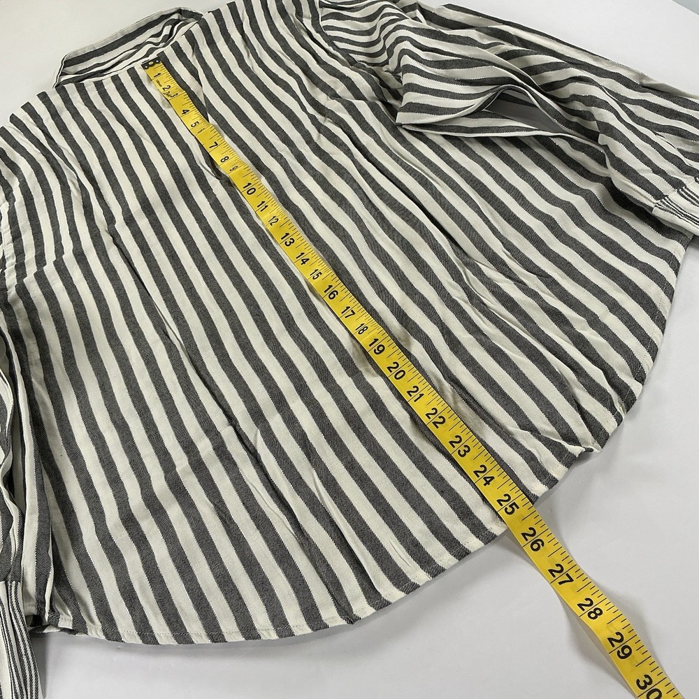 Victoria's Secret Women's Pajama Top Pants Striped Metallic Silver Large Short - Picture 14 of 16